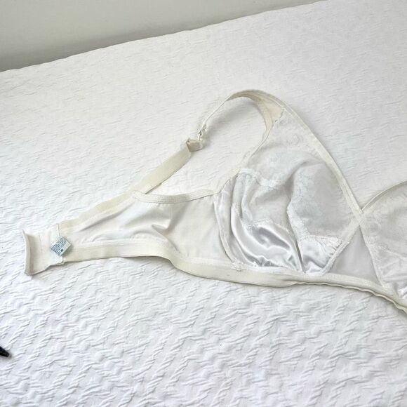 BUY 1 GET 1 FREE Playtex everyday basics 38d 5205 white - Picture 4 of 9